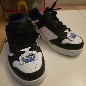 Sketchers Kids Size 11 Quick Street Los  Angeles Shoes Black/White 405638L